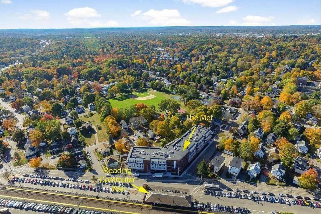 Luxury Apartment With Gym, Steps From Commuter Rail #4011 Reading Exterior photo