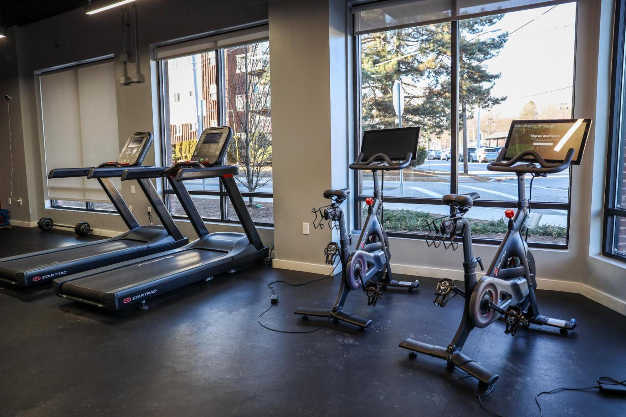 Luxury Apartment With Gym, Steps From Commuter Rail #4011 Reading Exterior photo