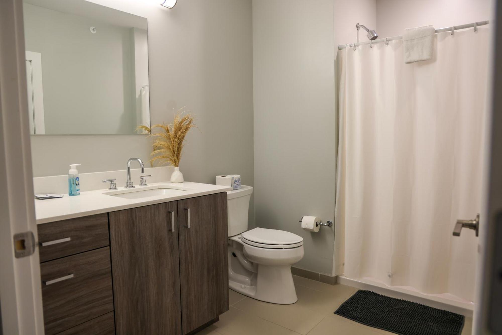 Luxury Apartment With Gym, Steps From Commuter Rail #4011 Reading Exterior photo